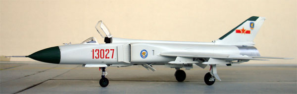 Shenyang F-8