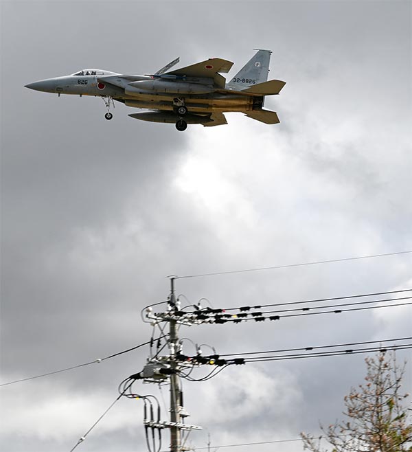 f-15j komatsu