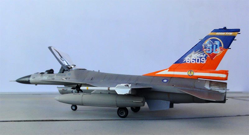 rocaf f-16a