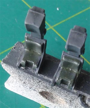 italeri kit seats (2)