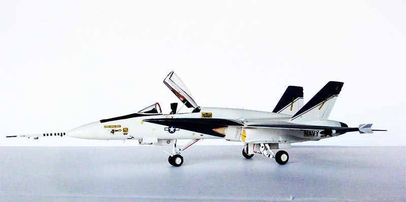 YF-18