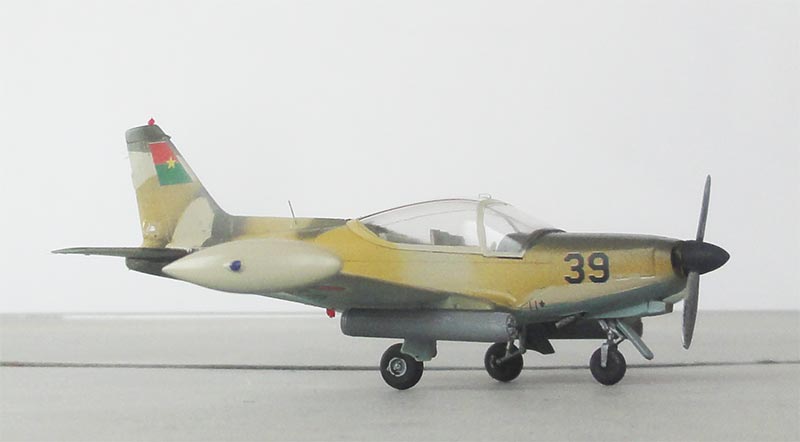 Sf-260W 1/72