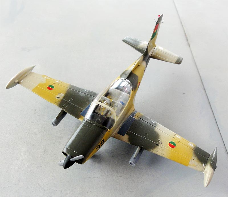 1/72 SF-260 Special Hobby